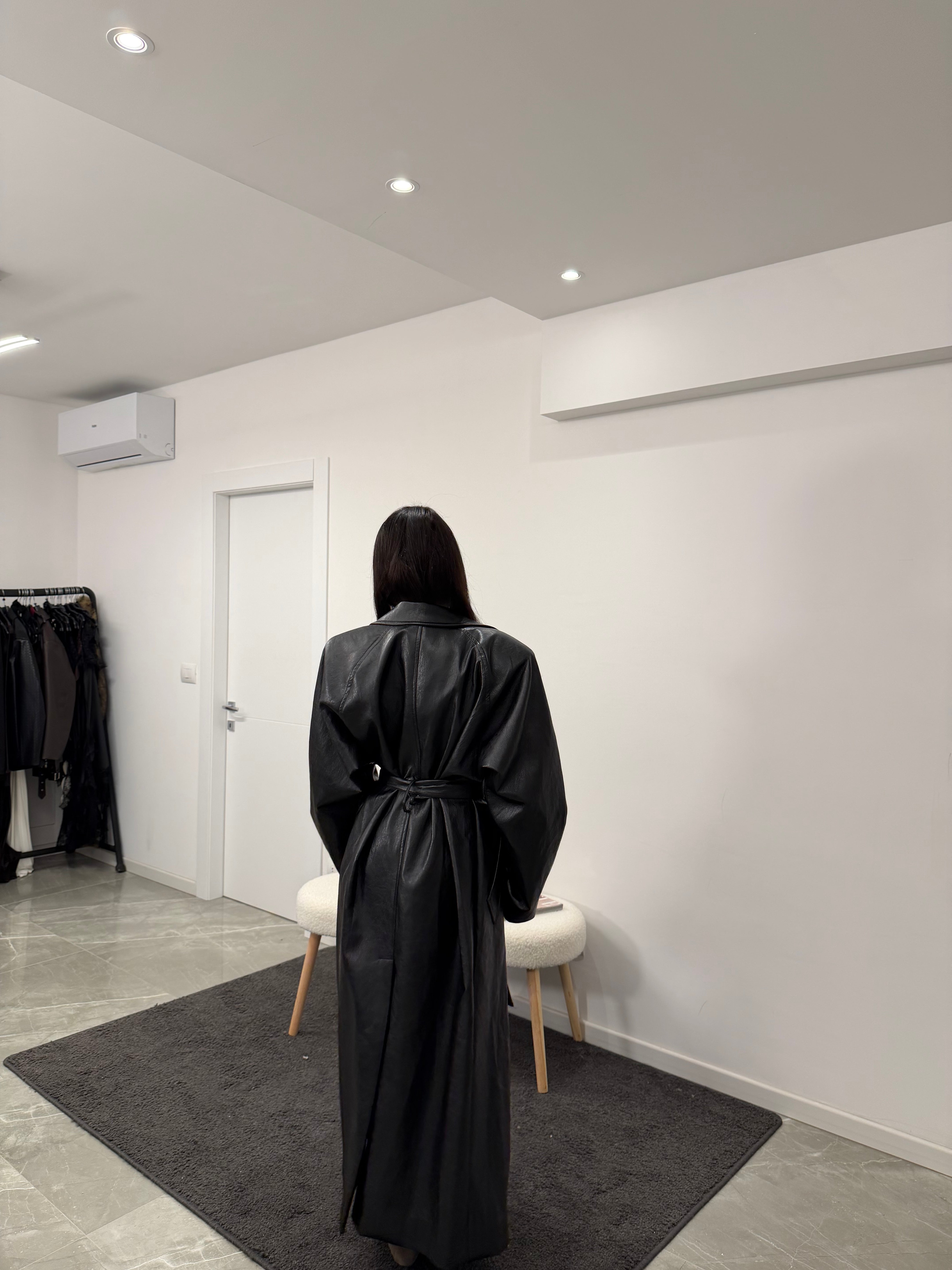 Maxi coat leather black