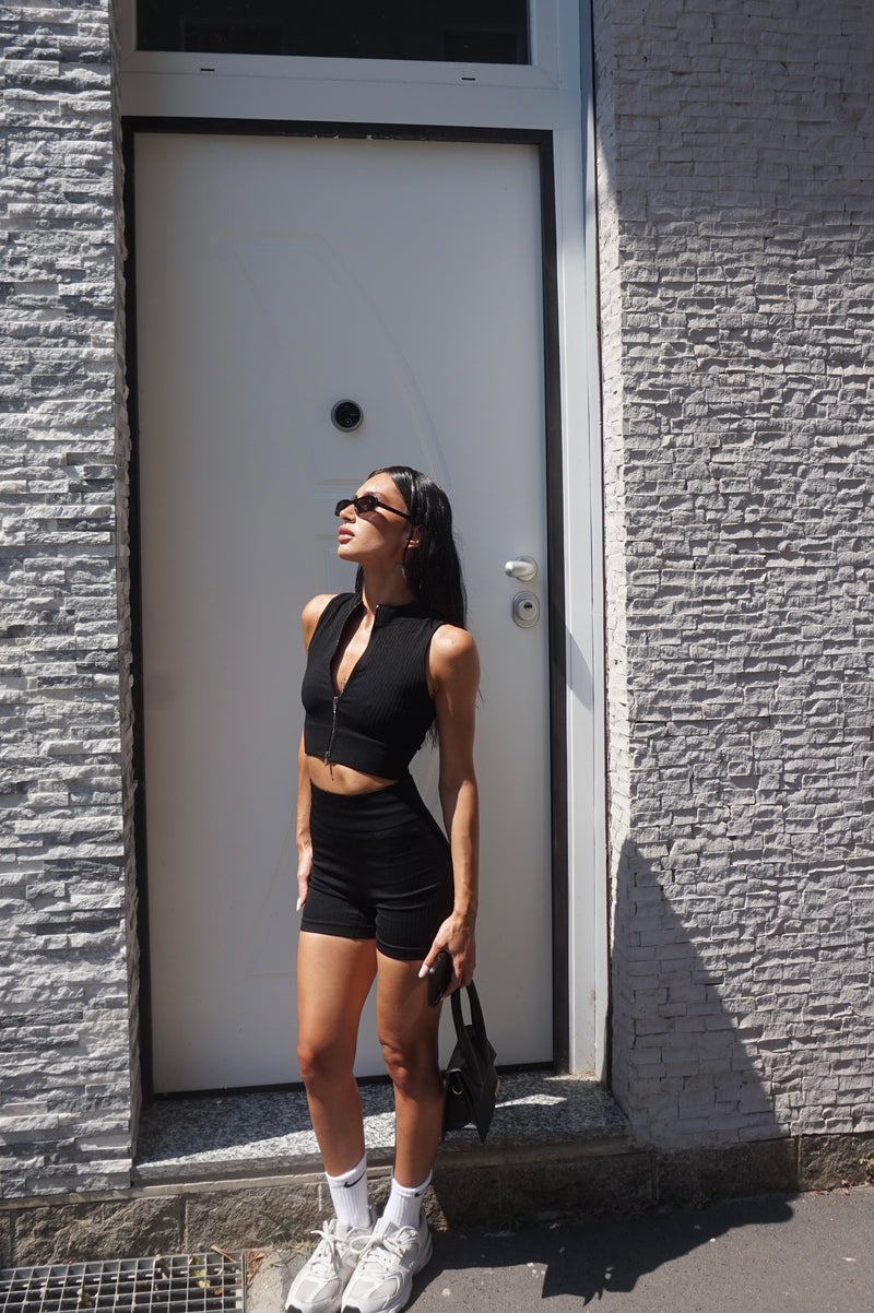 Yoga shorts leggings black