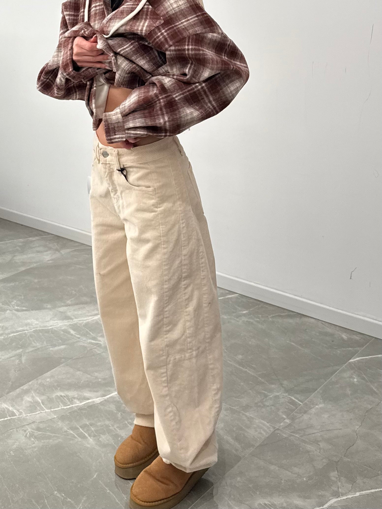 Baggy cream in velluto