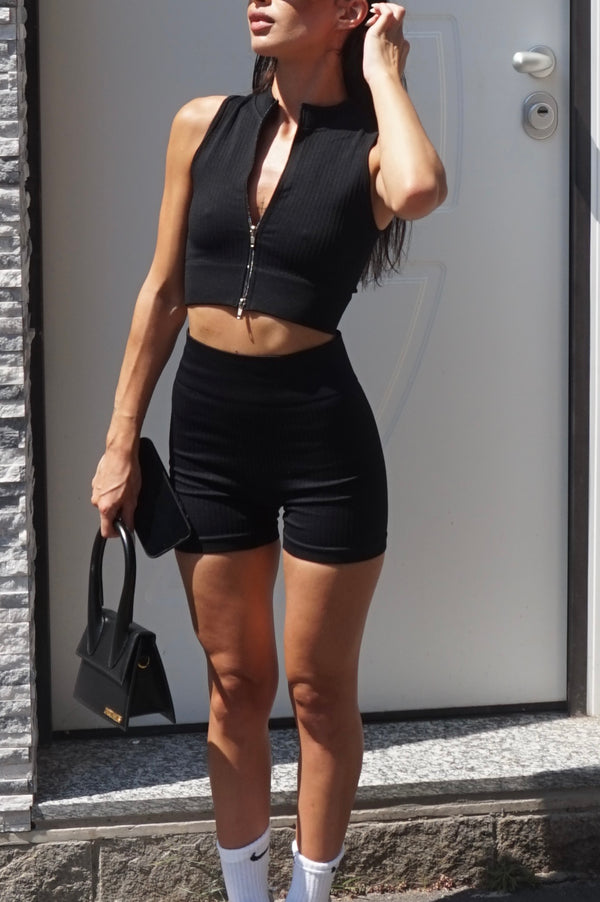 Yoga shorts leggings black
