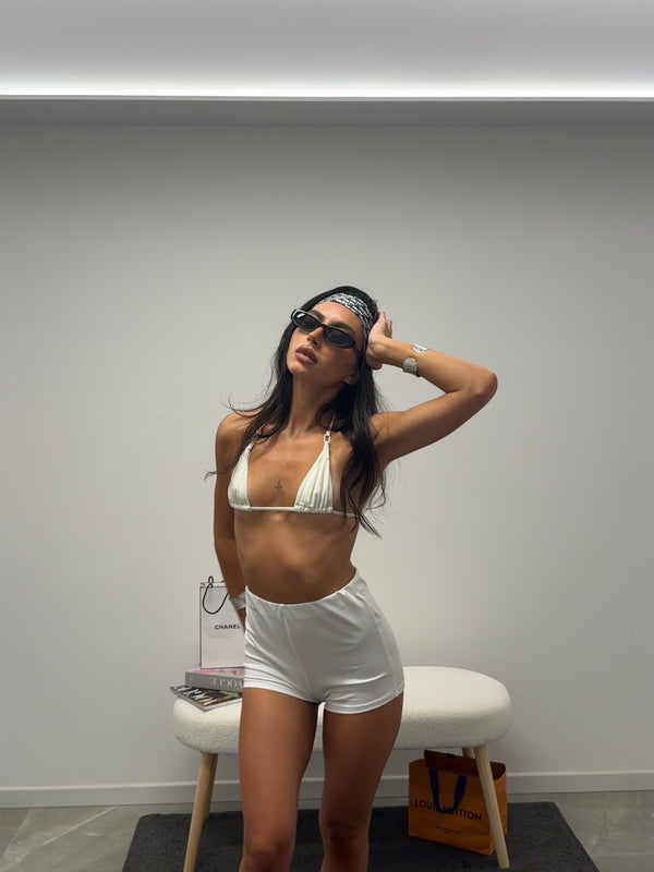 Hot pants white