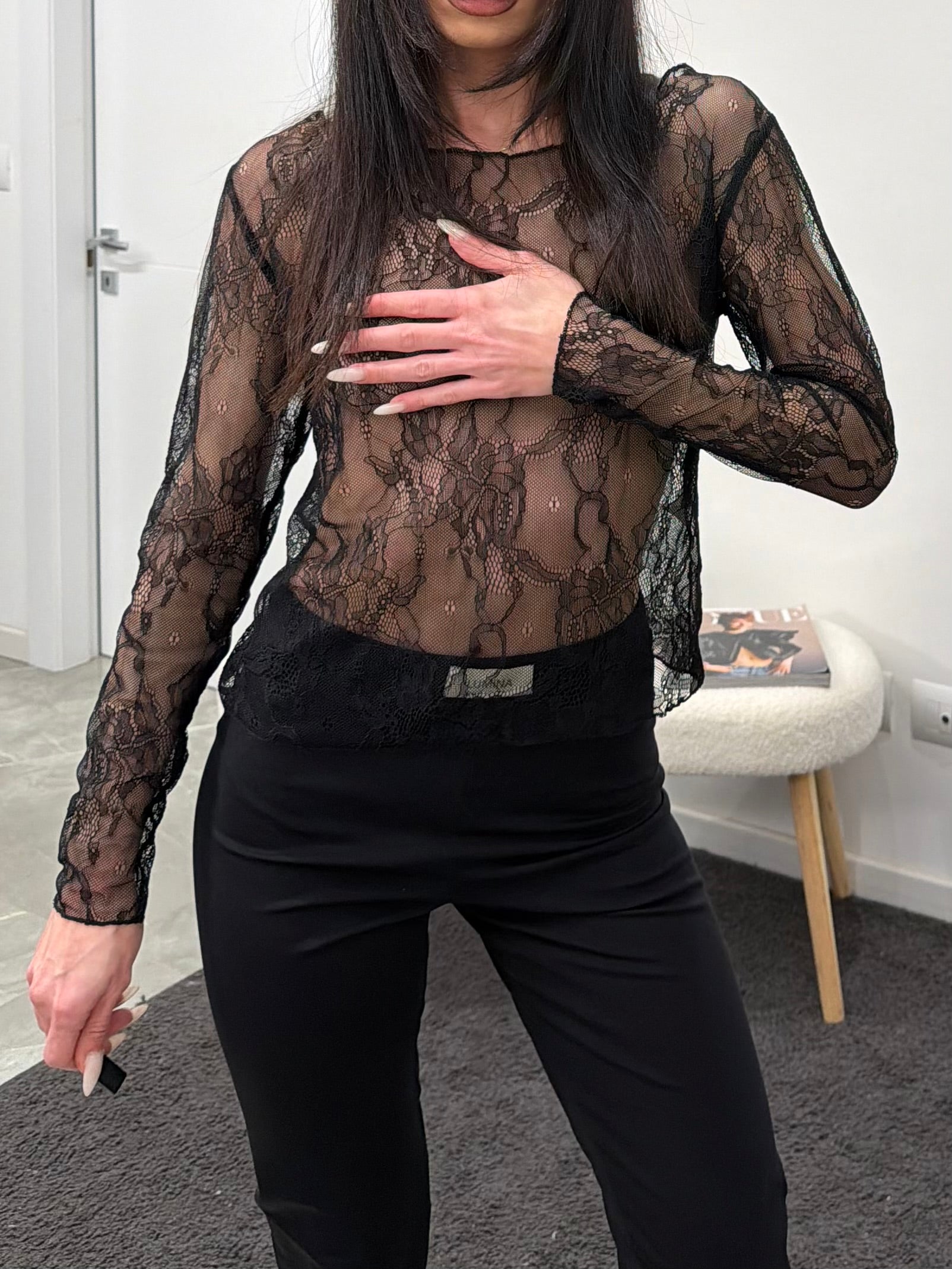 t-shirt in pizzo black