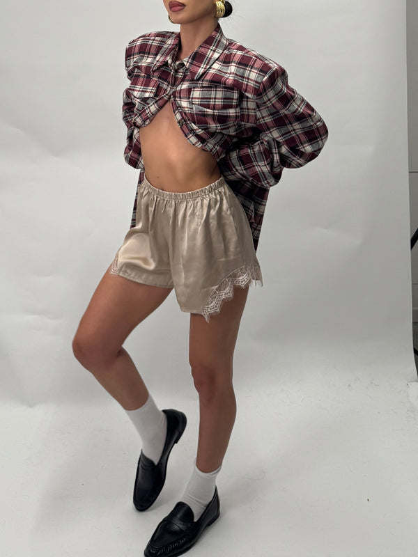 Shorts raso avorio